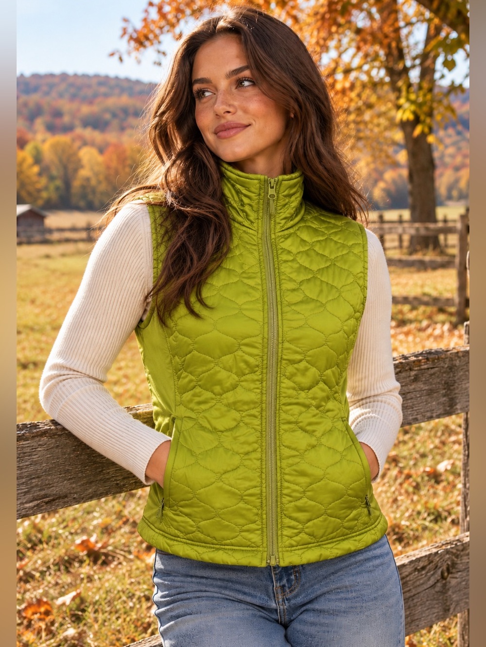 L.L. Bean L Chartreuse Green Quilted Insulated Full Zip Vest Stretch Side Panels